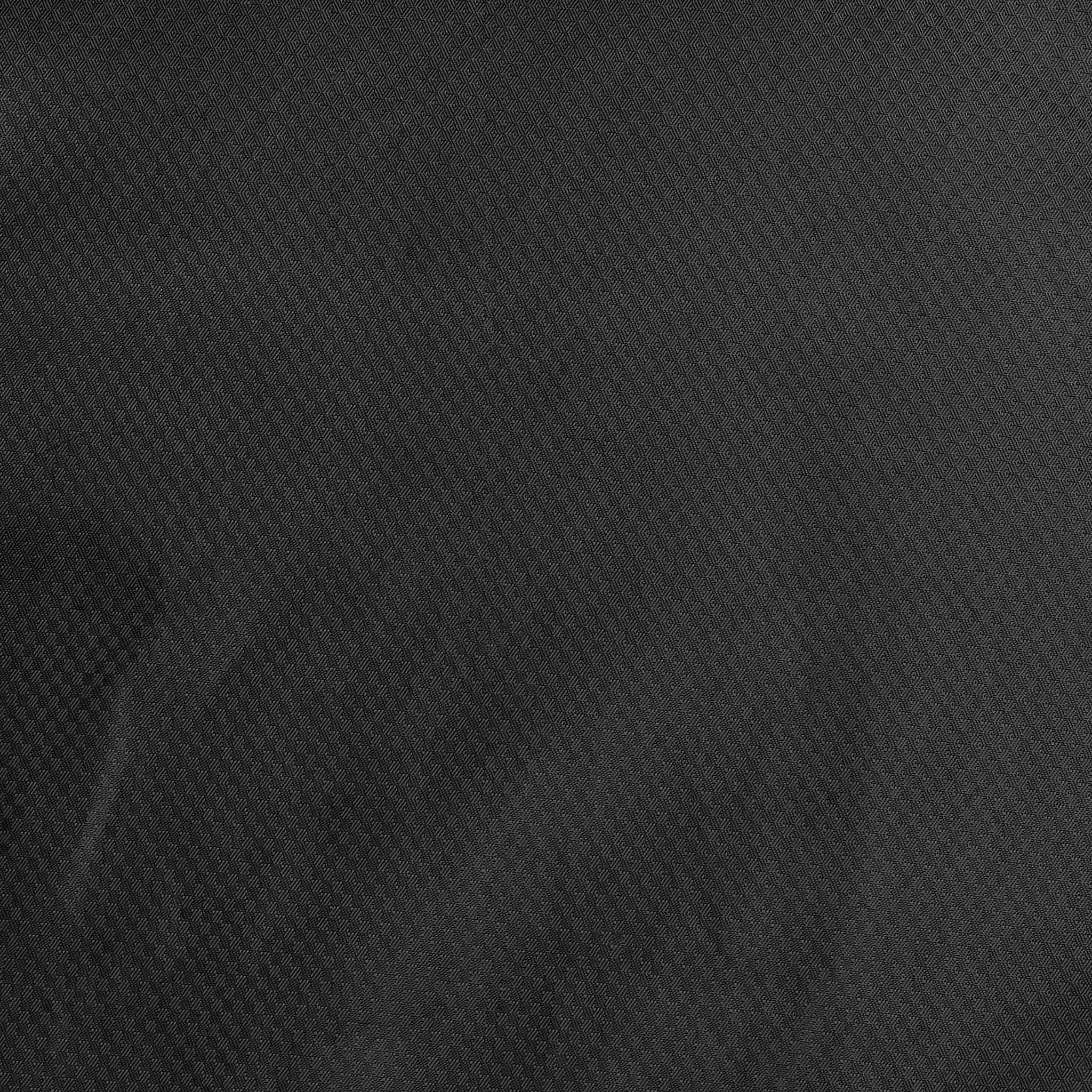 Nærbilde av svart strukturert stoff på All-weather jacket Monaco v24, Match & Training wear, fotball.