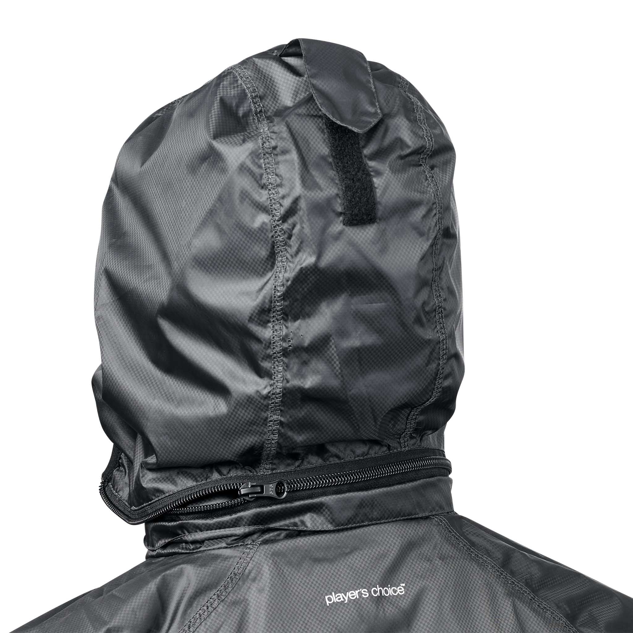 Nærbilde av grå All-weather jacket Monaco v24 hette og glidelåsdetalj, Match & Training-klær.