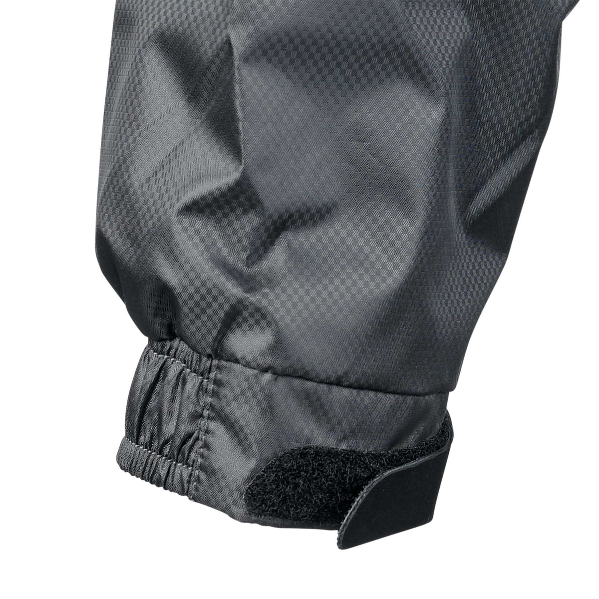 Nærbillede af grå All-weather jacket Monaco v24 manchet med elastik og velcrolukning, Match & Training wear.