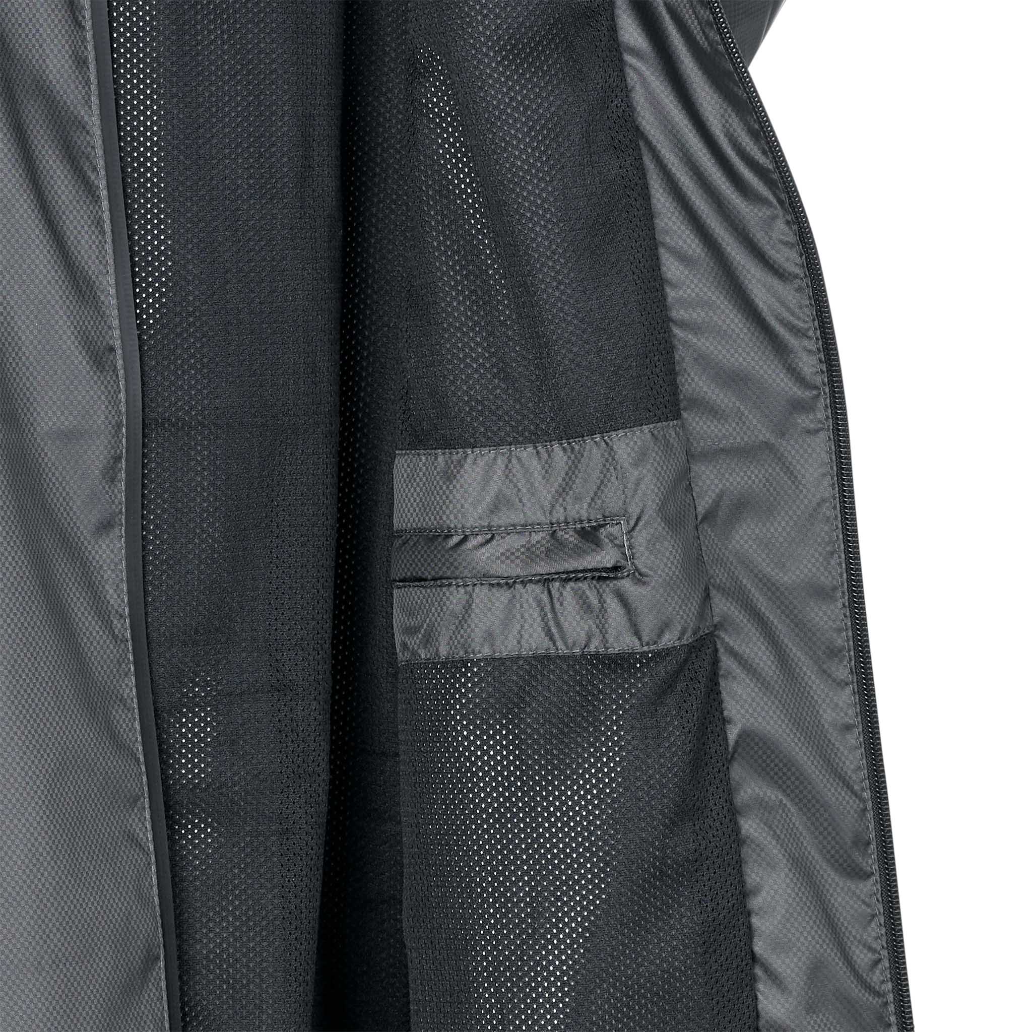 Nærbilde av grå All-weather jacket Monaco v24, Match & Training wear, med innvendig meshfôr og glidelåslomme.