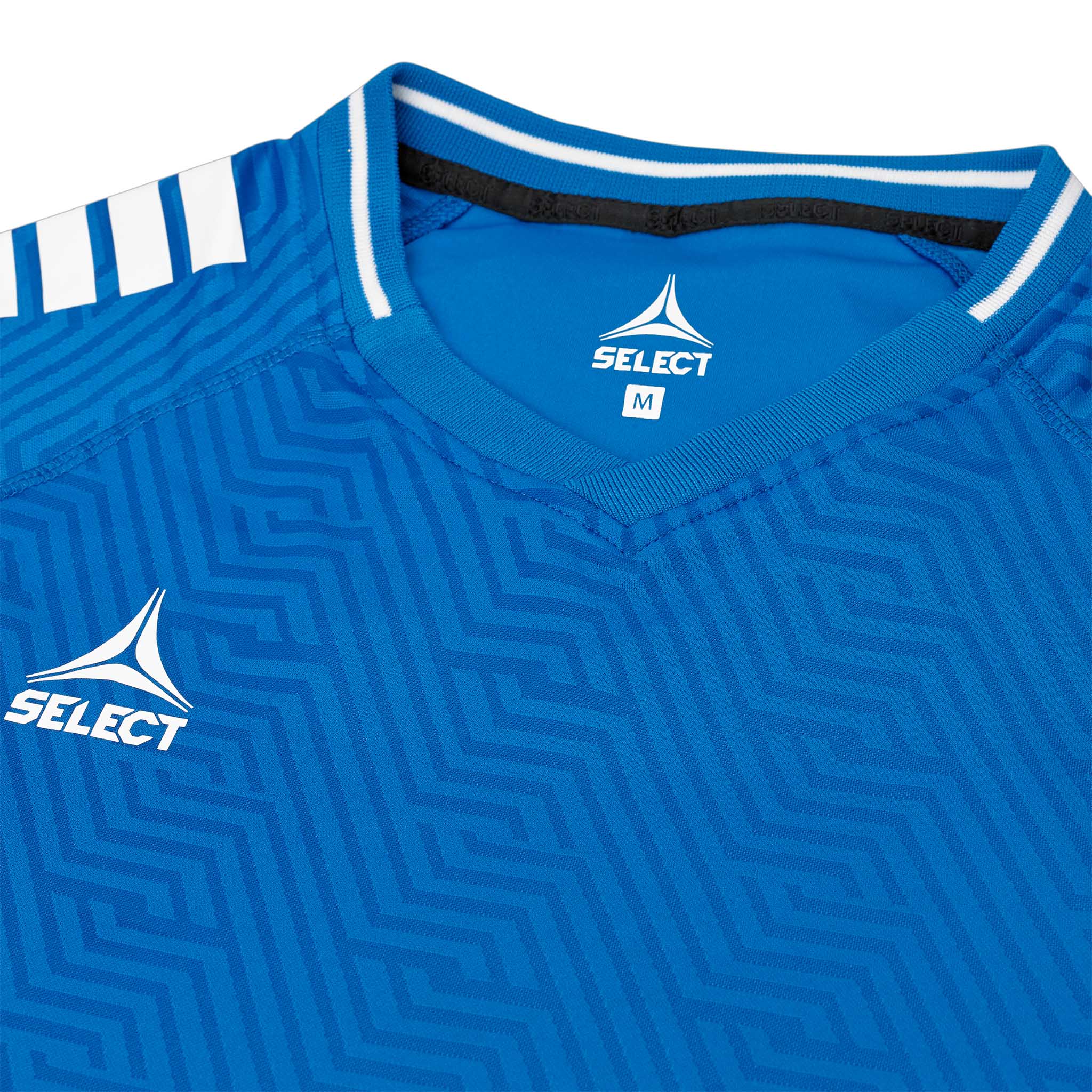 Nærbilde av Player shirt S/S Monaco v24, Match & Training klær, i blått med hvit V-hals fotballtrøye