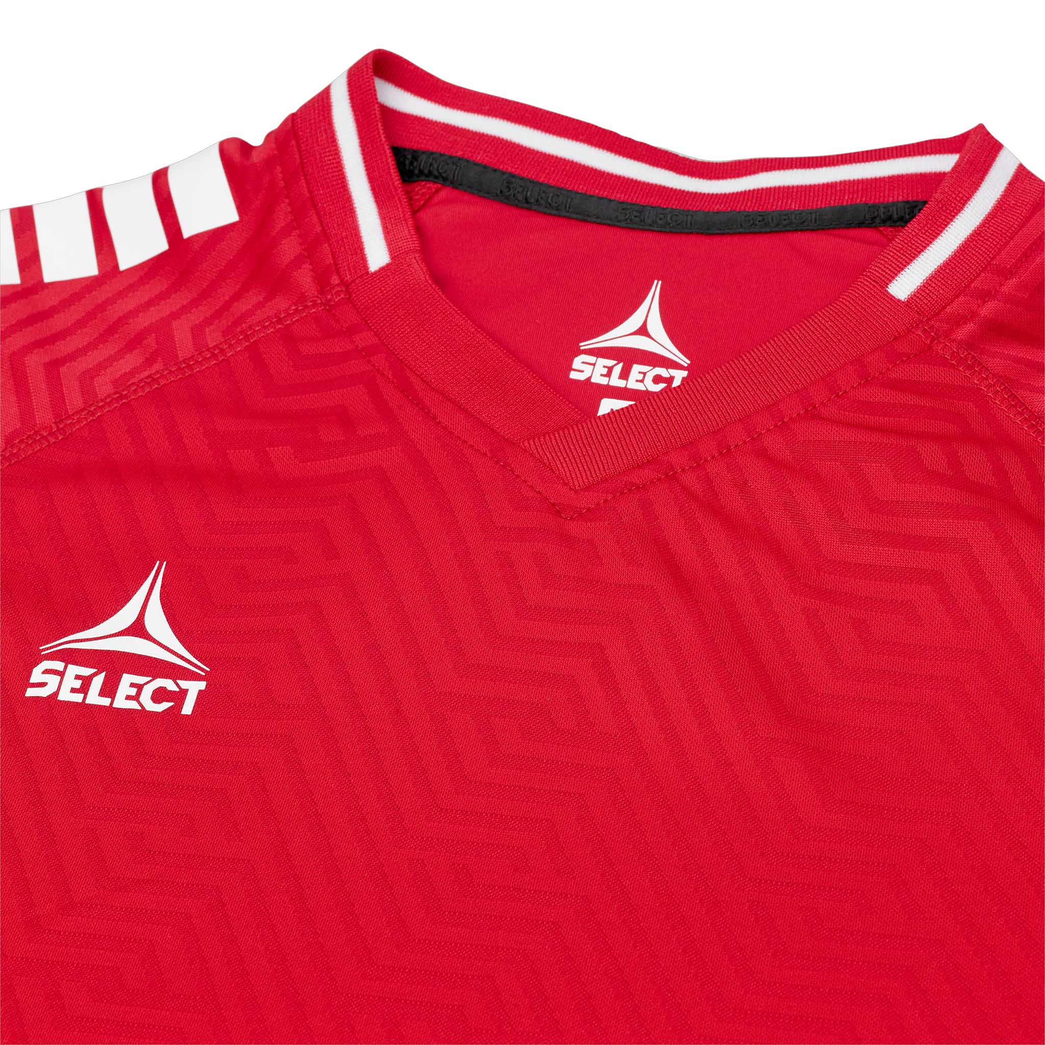 Nærbilde av rød Player shirt S/S Monaco v24, Match & Training wear, hvit V-hals og logo, fotball