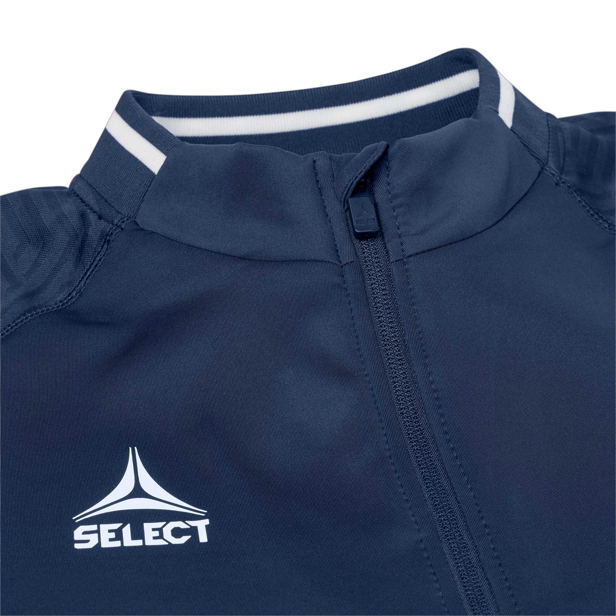 Nærbilde av marineblå Training sweat 1/2 zip Monaco v24, kamp- og treningstøy, med hvit logo, glidelås og ribbkrage