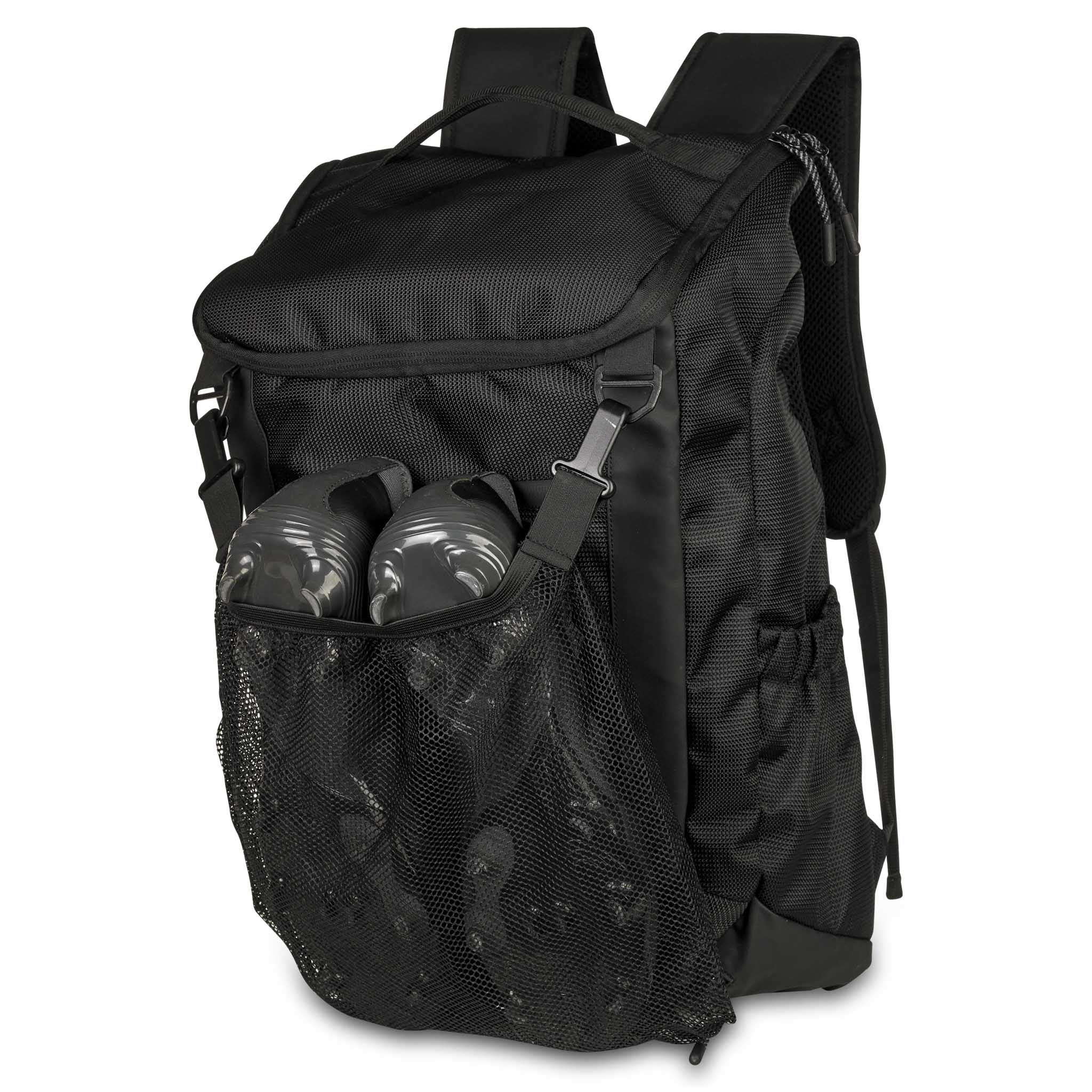 Forfra av sort Backpack Net v25 sportsbag med netlomme som holder fotballsko.