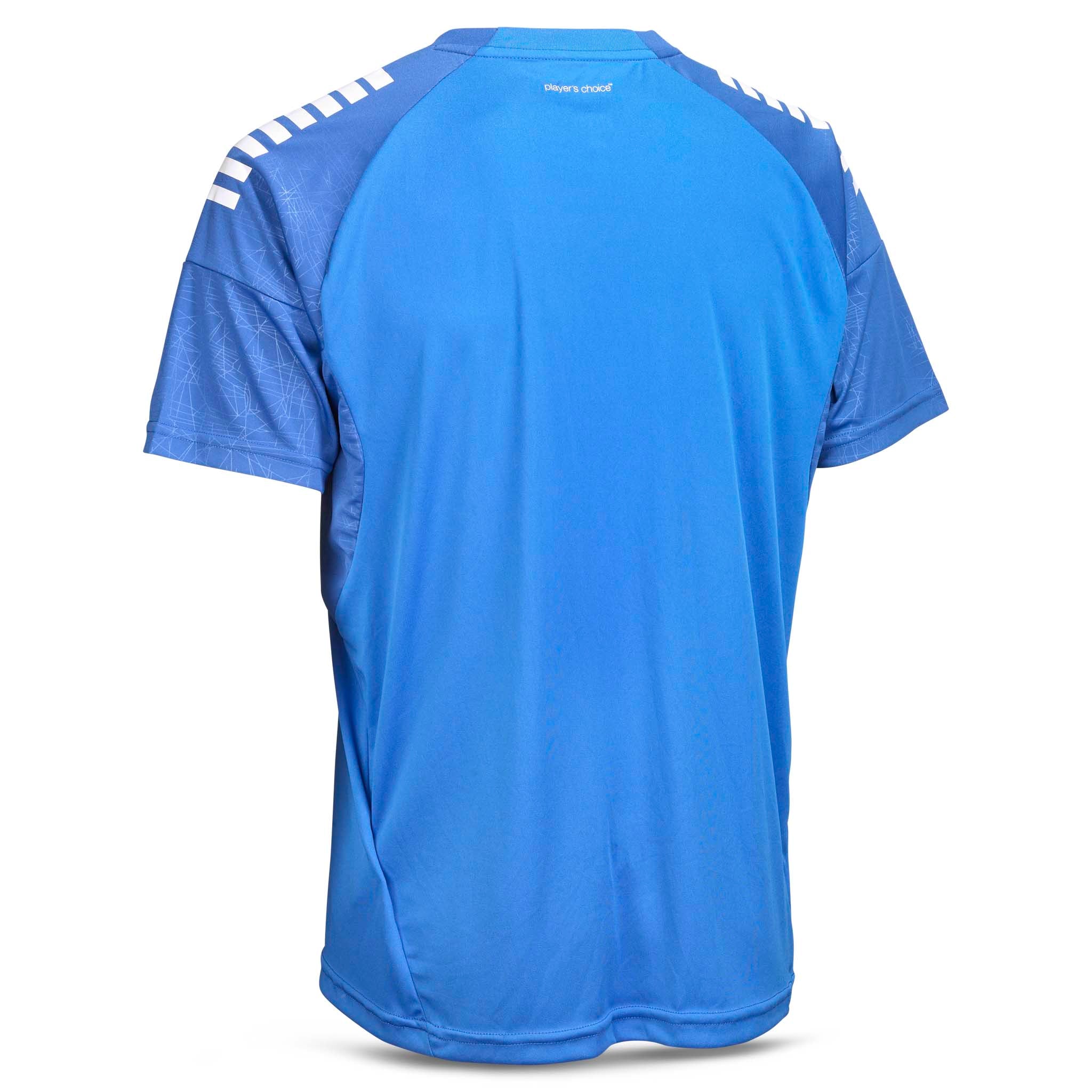 Bakside av Player shirt S/S Spain v25, blå med hvite skulderstriper. Match & Training wear fotball.