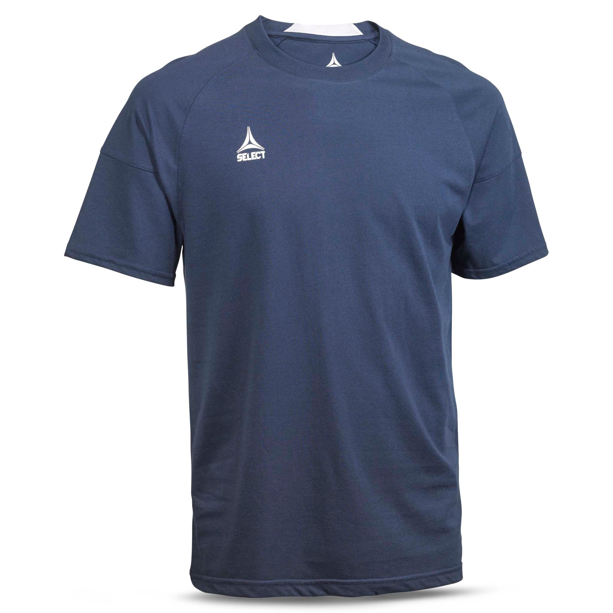 Marineblå T-Shirt Oxford v25 fritidsklær, sett forfra med hvit logo på brystet.