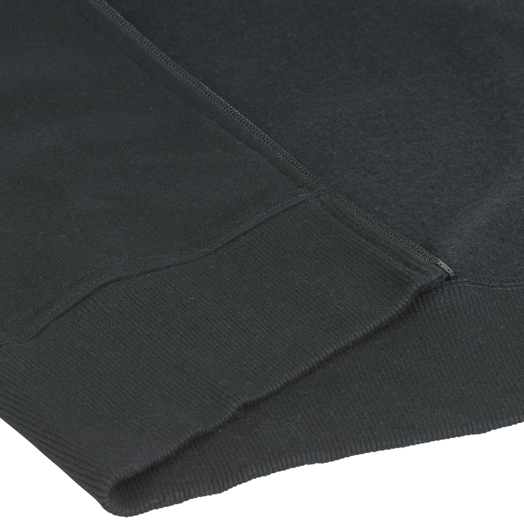 Nærbilde av sort Zip hoodie Oxford woman v25, fritidsklær, viser ribbkant og lommedetalj