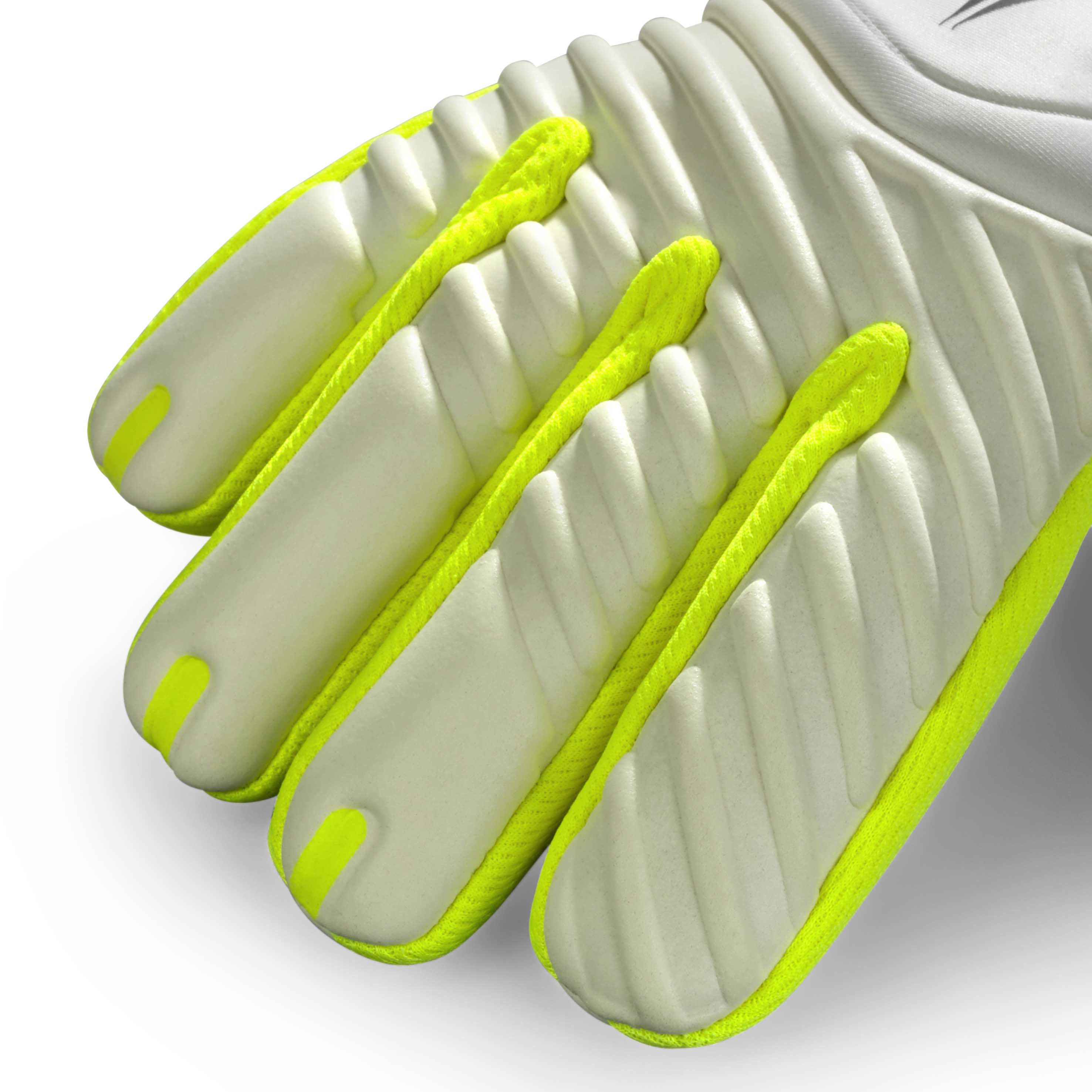 Nærbillede af GK gloves 88 Kids v26 målmandshandsker i hvid med neongule detaljer på fingrene.