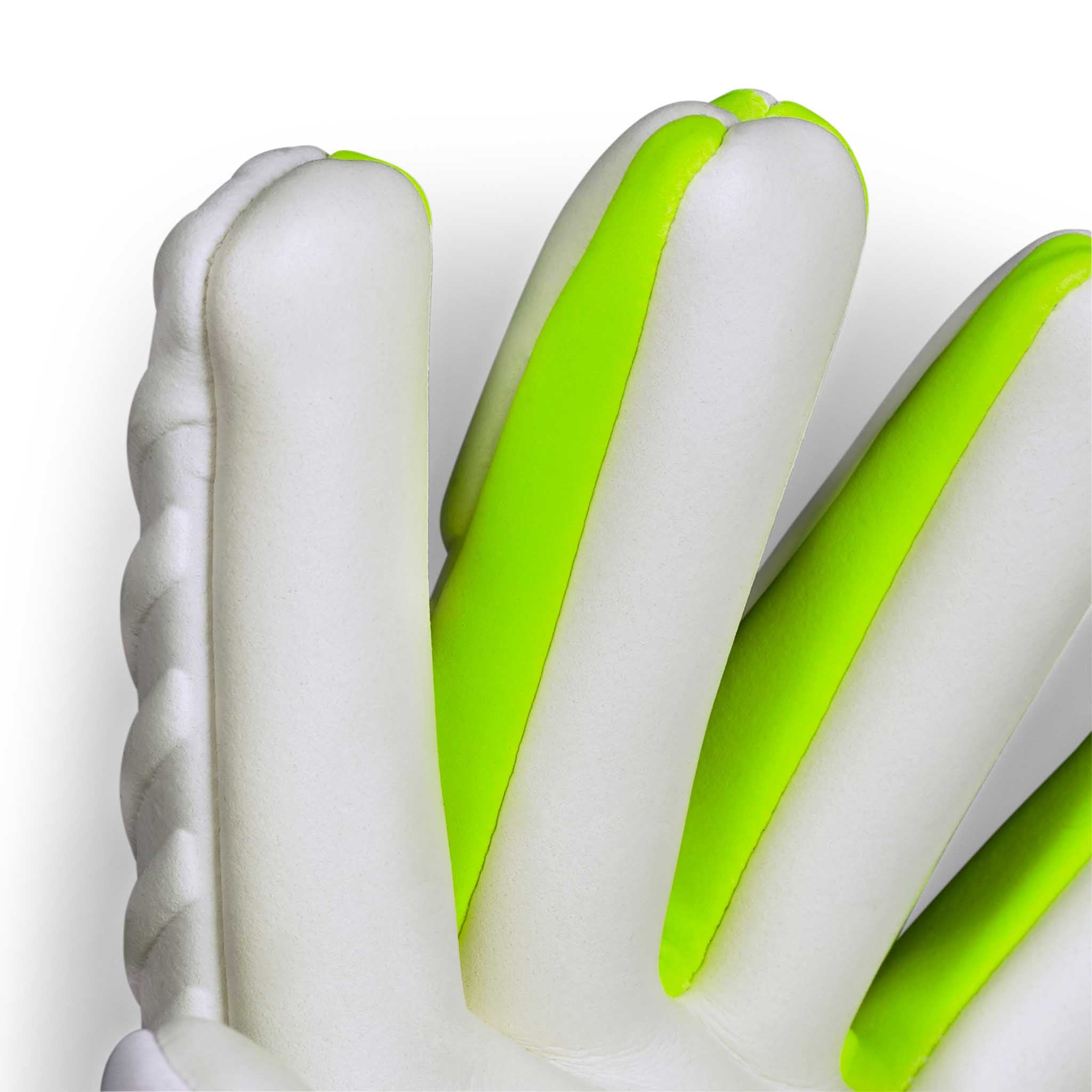 Nærbilde av GK Gloves 89 Women v26 keeperhansker med hvite polstrede fingre og neongrønne detaljer.