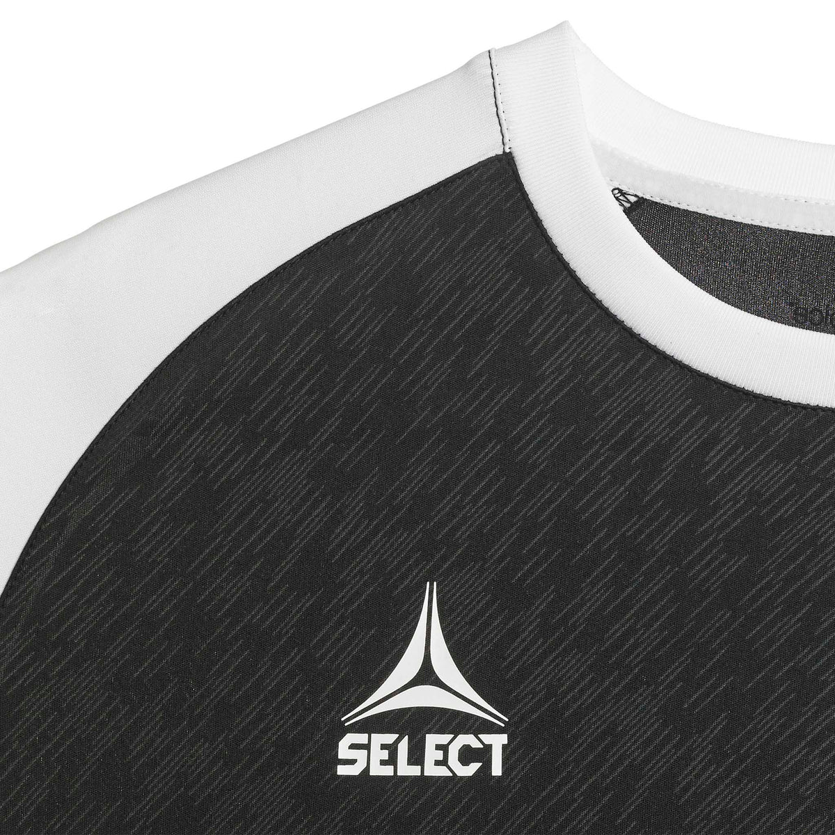Nærbilde av sort og hvit Player shirt S/S Pisa X fotball match & training wear med hvit logo