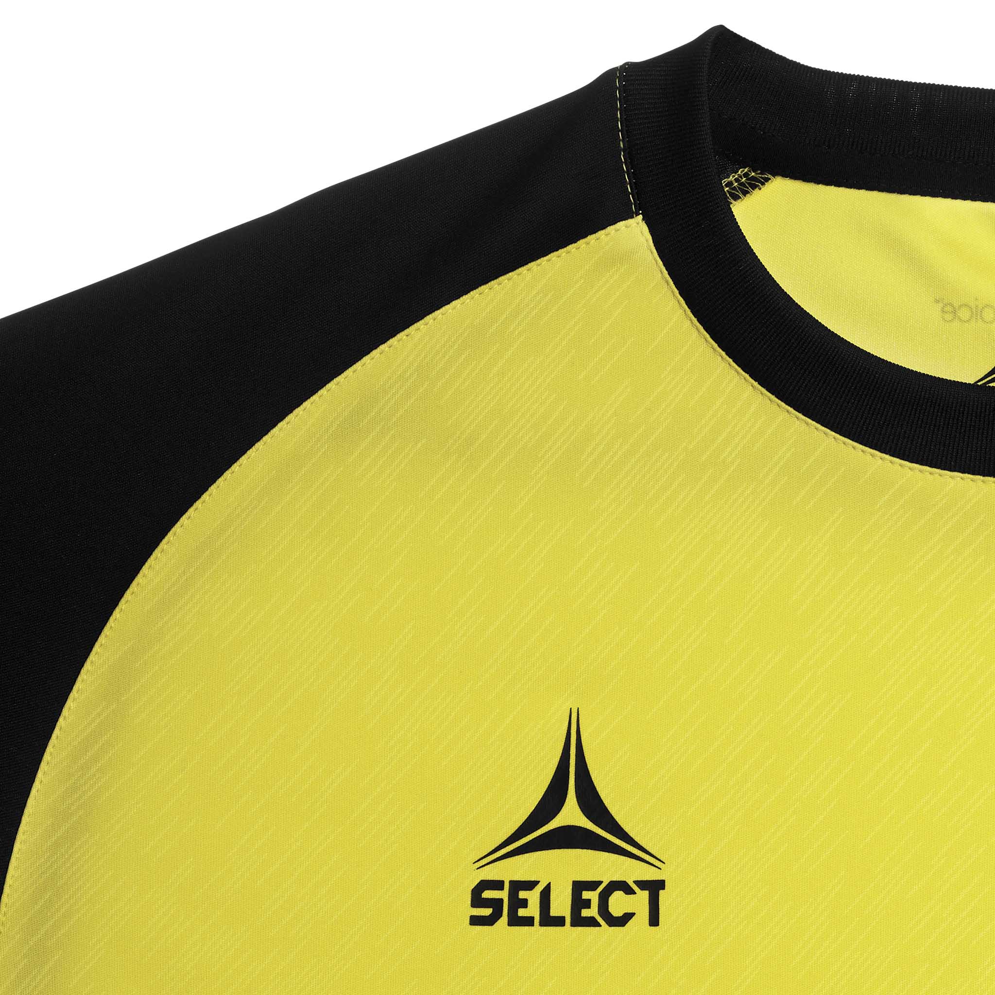 Nærbilde av gul og svart Player shirt S/S Pisa X, fotball Match & Training wear, med logodetalj.
