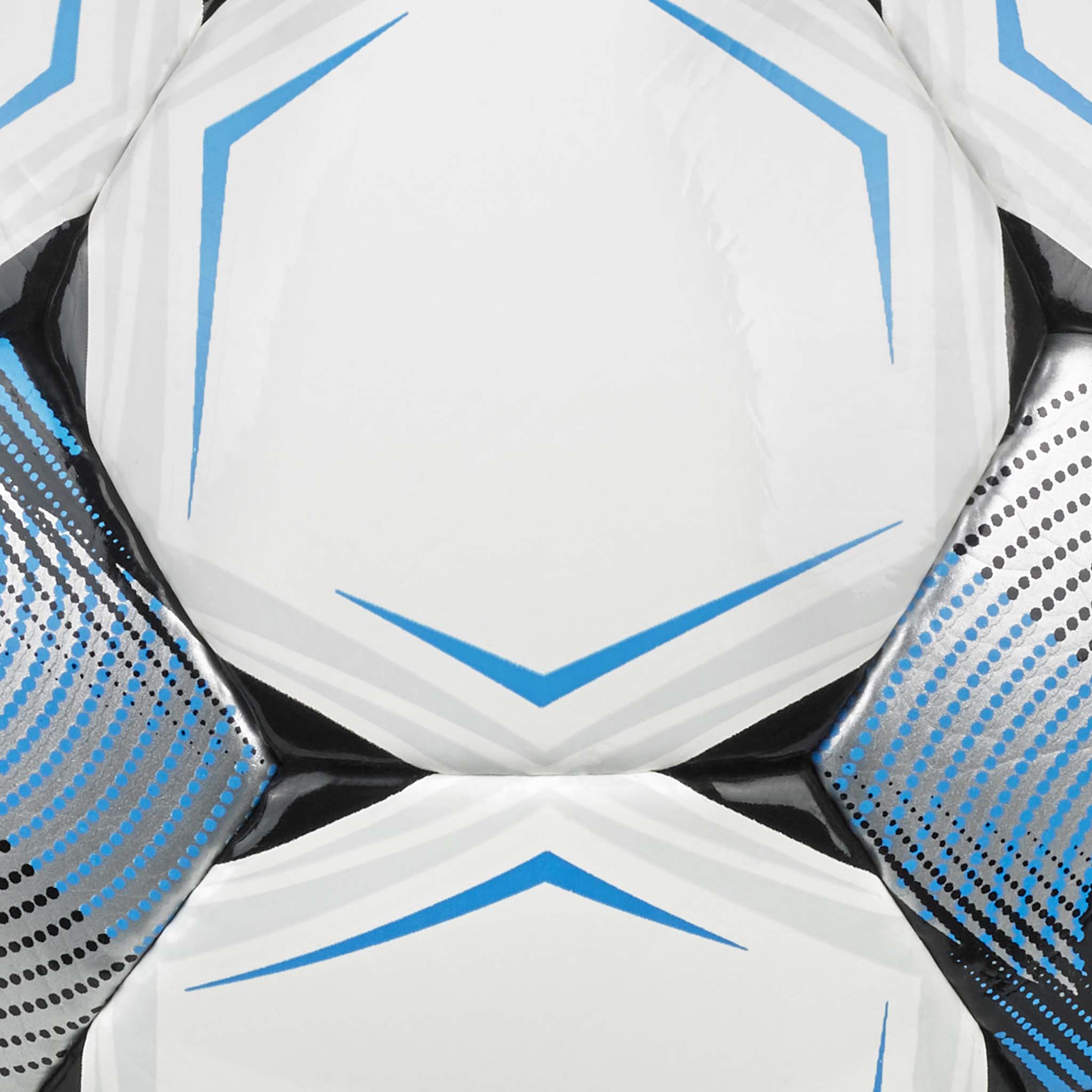 Nærbilde av Futsal Master v26-ball med hvite paneler og blå og svarte detaljer.