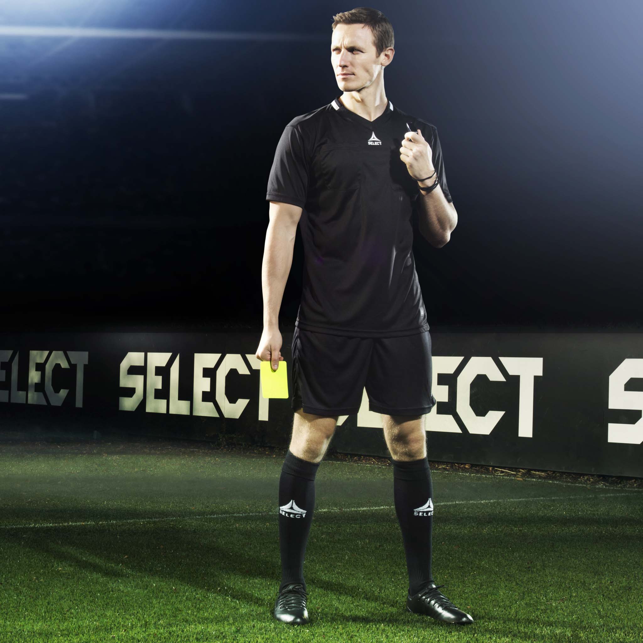 Dommer t-shirt - Kort #farge_ #farge_svart/svart #farge_gul/svart